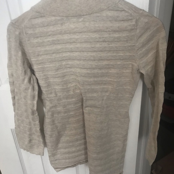 Long sleeves top - Picture 1 of 3